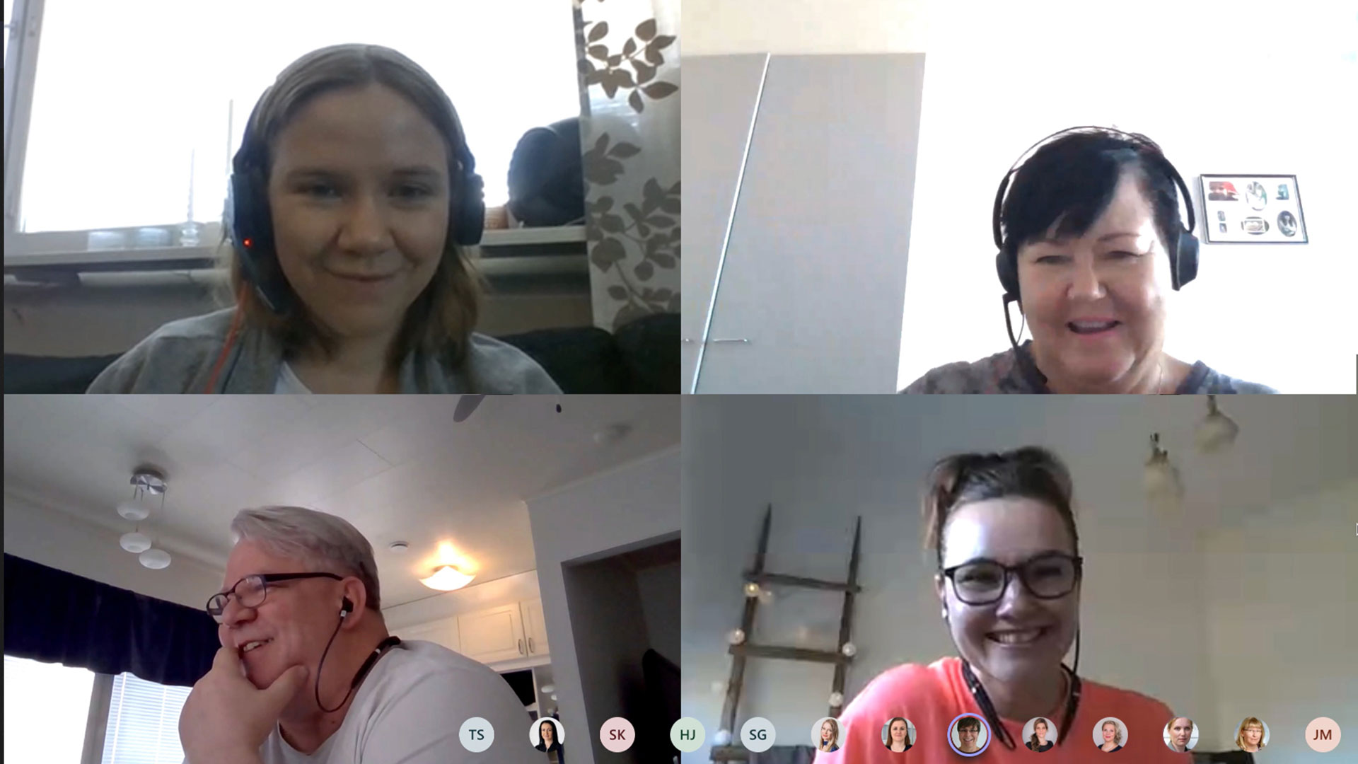 Atean Solution and Service Support -tiimi pitää toisiinsa yhteyttä Teamsin välityksellä